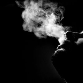 Due to long-term smoking, nicotine contained in tobacco addiction, causing the body of the long-term dependence on tobacco addiction